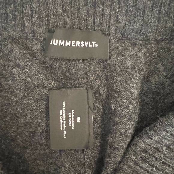 Summersalt cashmere joggers and sweater set - Picture 4 of 13